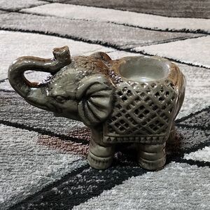 BETTER HOMES & GARDEN ELEPHANT GRAY TEALIGHT CANDLE DECOR HOLDER